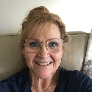 Meet your Posher, Deborah